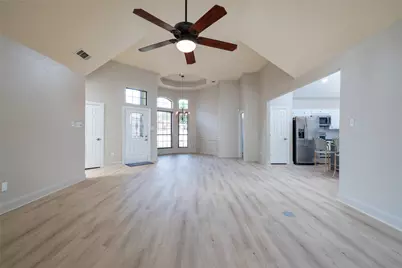 2117 N Aspenwood Drive, Grapevine, TX 76051 - Photo 7