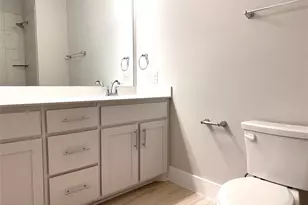 8121 Bromley Dr, Dallas, TX 75231 - Photo 31