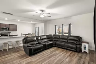 240 Donna Dr, Ferris, TX 75125 - Photo 3