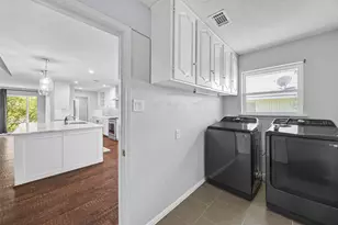 3945 Clubway Ln, Farmers Branch, TX 75244 - Photo 15