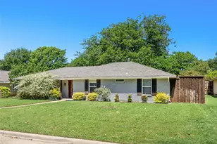 3945 Clubway Ln, Farmers Branch, TX 75244 - Photo 1