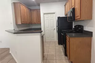 8745 Manhattan Ave, Plano, TX 75024 - Photo 5