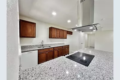 1410 Independence Trail, Grand Prairie, TX 75052 - Photo 9