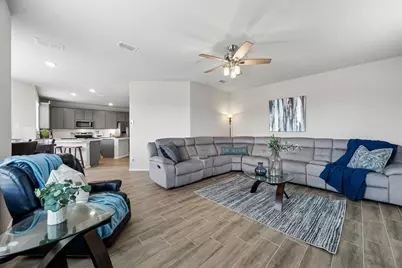 925 Billups Drive, Van Alstyne, TX 75495 - Photo 11