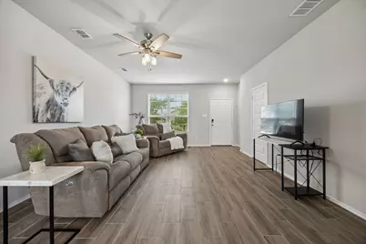 925 Billups Drive, Van Alstyne, TX 75495 - Photo 5
