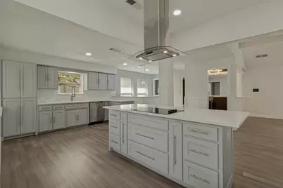9447 Viewside Drive, Dallas, TX 75231 - Photo 13