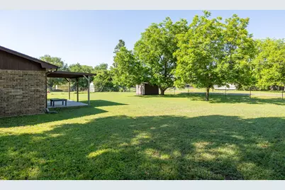 112 J L Brazzil Loop, Waco, TX 76705 - Photo 19