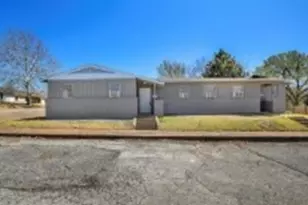 62 Pershing Dr, Denison, TX 75020 - Photo 1