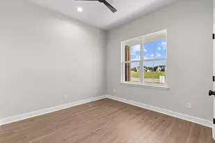 119 Paddle Boat Ct, Robinson, TX 76706 - Photo 19