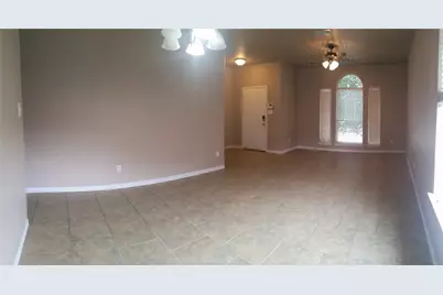 8640 Rainy Lake Drive, Fort Worth, TX 76244 - Photo 3