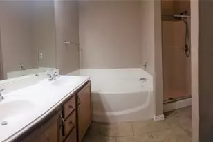 8640 Rainy Lake Dr, Fort Worth, TX 76244 - Photo 9