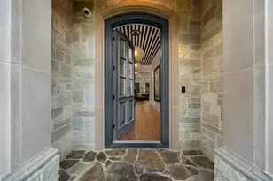 6404 Drawbridge Ln, Plano, TX 75024 - Photo 3