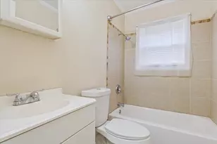 212 Avenue E, Lacy Lakeview, TX 76705 - Photo 15