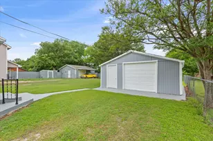 212 Avenue E, Lacy Lakeview, TX 76705 - Photo 19