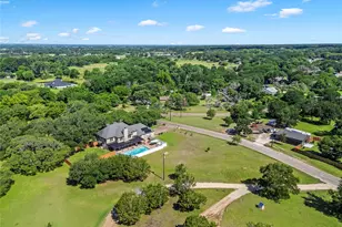 633 Idlewood Dr, Waco, TX 76705 - Photo 27