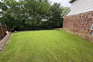 6204 High Brush Cir, Dallas, TX 75249 - Photo 25