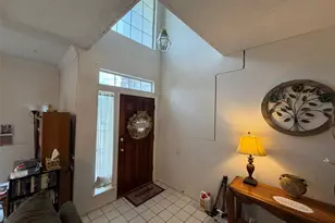 6204 High Brush Cir, Dallas, TX 75249 - Photo 5