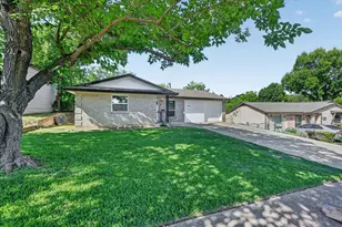 604 Holly Ln, Duncanville, TX 75116 - Photo 1
