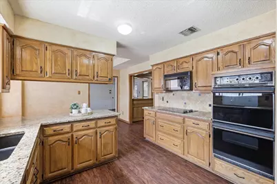1774 Clydesdale Drive, Lewisville, TX 75067 - Photo 15