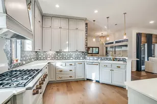 8005 Rosemont Dr, Plano, TX 75025 - Photo 11