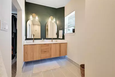 828 Elsbeth Street, Dallas, TX 75208 - Photo 25