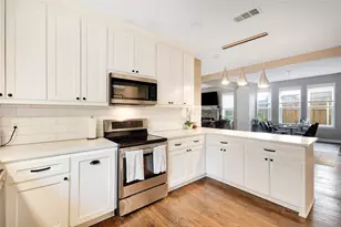828 Elsbeth St, Dallas, TX 75208 - Photo 17
