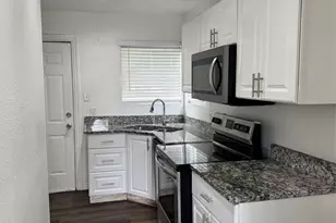 5633 Curzon Ave, Fort Worth, TX 76107 - Photo 13