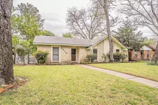 2710 Ashglen Dr, Garland, TX 75043 - Photo 3