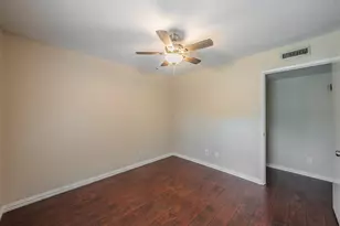 2710 Ashglen Dr, Garland, TX 75043 - Photo 23