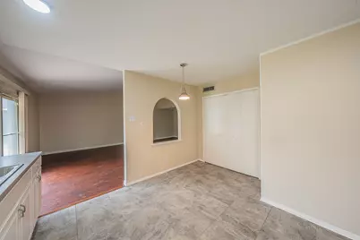 2710 Ashglen Drive, Garland, TX 75043 - Photo 9