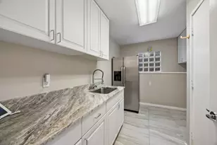 7030 Blackwood Dr, Dallas, TX 75231 - Photo 15