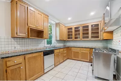 111 S Willomet Avenue, Dallas, TX 75208 - Photo 11