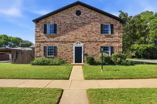 2319 St Gregory St, Arlington, TX 76013 - Photo 5