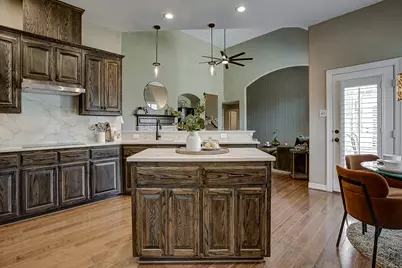 7822 Glencrest Drive, Sachse, TX 75048 - Photo 9