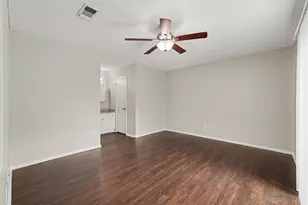 1702 Crimson Ct, Arlington, TX 76018 - Photo 19