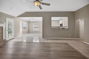 1105 Hidden Glade Dr, Mansfield, TX 76063 - Photo 5