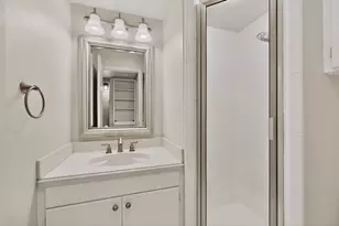 7820 Meadow Park Dr, Dallas, TX 75230 - Photo 29