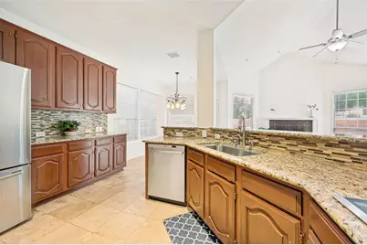 3793 Chatham Court, Addison, TX 75001 - Photo 11