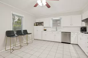 2730 Larkspur Ln, Dallas, TX 75233 - Photo 17