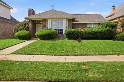 1009 McCoy Drive, Irving, TX 75062 - Photo 1