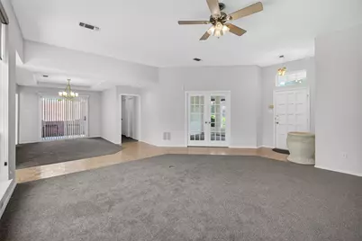 1009 McCoy Drive, Irving, TX 75062 - Photo 7