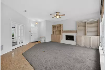 1009 McCoy Drive, Irving, TX 75062 - Photo 5