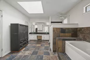 11102 Ferndale Rd, Dallas, TX 75238 - Photo 15