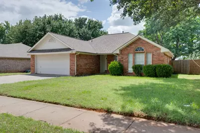 215 Linda Street, Aubrey, TX 76227 - Photo 3