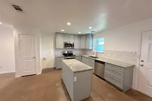 108 W Adams St, Itasca, TX 76055 - Photo 5