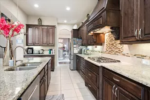 8268 Kara Creek Rd, Frisco, TX 75036 - Photo 9