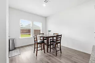 9800 Quail Pointe Rd, Aubrey, TX 76227 - Photo 7