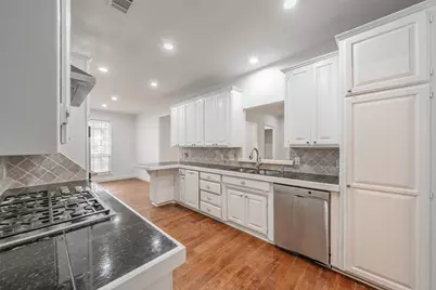 816 S Havenwood Lane, Fort Worth, TX 76112 - Photo 15