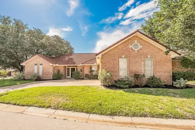 816 S Havenwood Lane, Fort Worth, TX 76112 - Photo 3