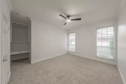 816 S Havenwood Lane, Fort Worth, TX 76112 - Photo 31